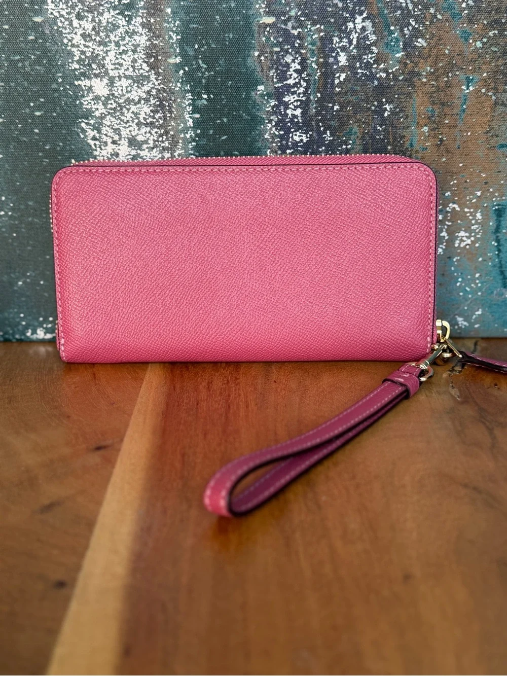 Coach Barbiecore Bubblegum Pink Signature Zip Around Wallet Wristlet (NWOT) - Picture 2 of 16